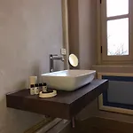 Costanza Bed & Breakfast 4*