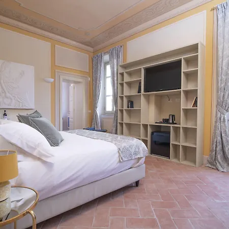 Couette-café Costanza 4*