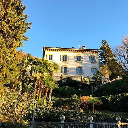 Couette-café Costanza 4*