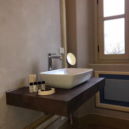 Costanza Bed & Breakfast 4*